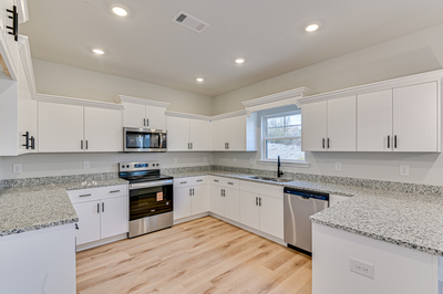 121 Burlwood Rd, Greenwood, South Carolina - Tallulah