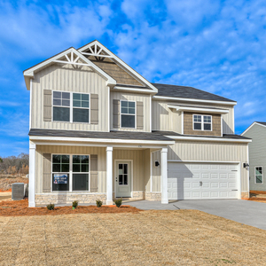 131 Burlwood Rd, Greenwood, South Carolina - Williamsburg II