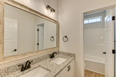 131 Burlwood Rd, Greenwood, South Carolina - Williamsburg II